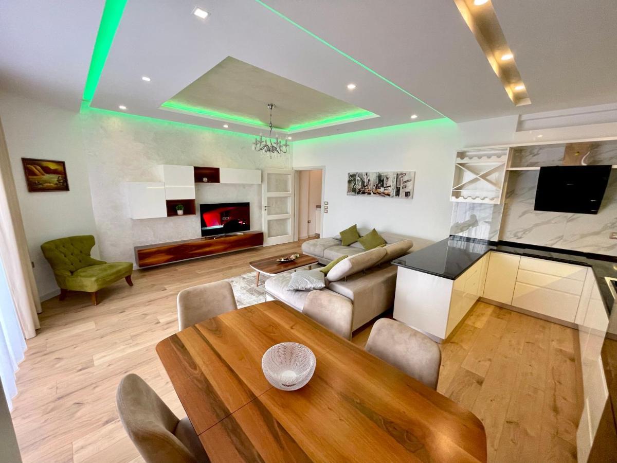 Queen'S Luxury Apartments Lake Tirana Extérieur photo