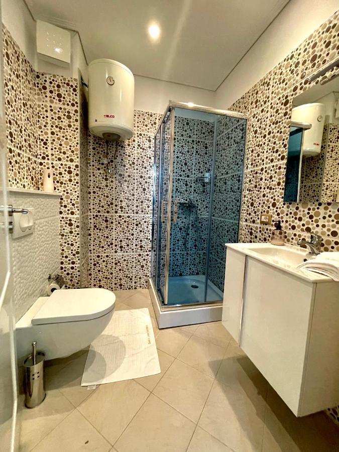 Queen'S Luxury Apartments Lake Tirana Extérieur photo