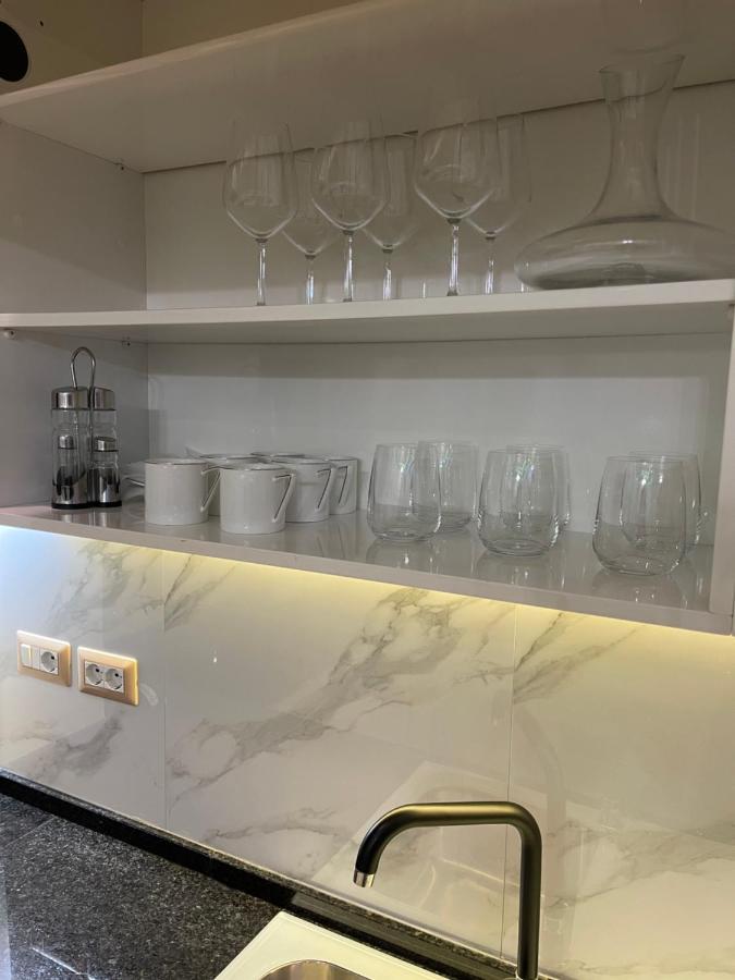 Queen'S Luxury Apartments Lake Tirana Extérieur photo