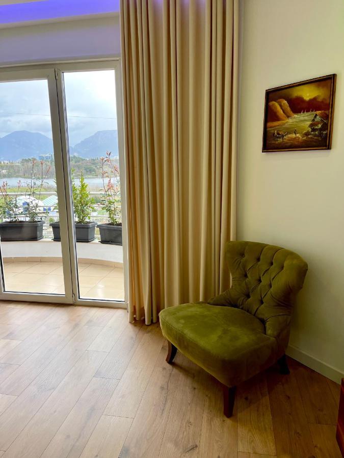 Queen'S Luxury Apartments Lake Tirana Extérieur photo